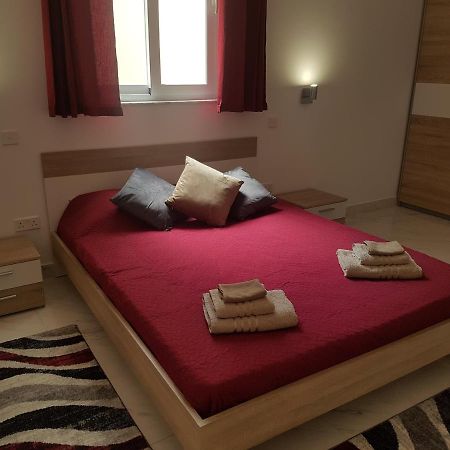 Ac1- Prime Location 3 Bedroom Apt In St.Julian'S San Ġiljan Buitenkant foto