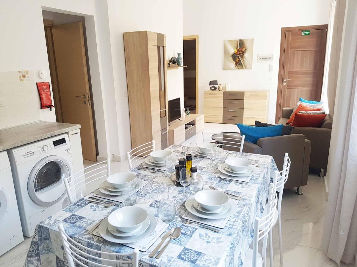 Ac1- Prime Location 3 Bedroom Apt In St.Julian'S San Ġiljan Buitenkant foto