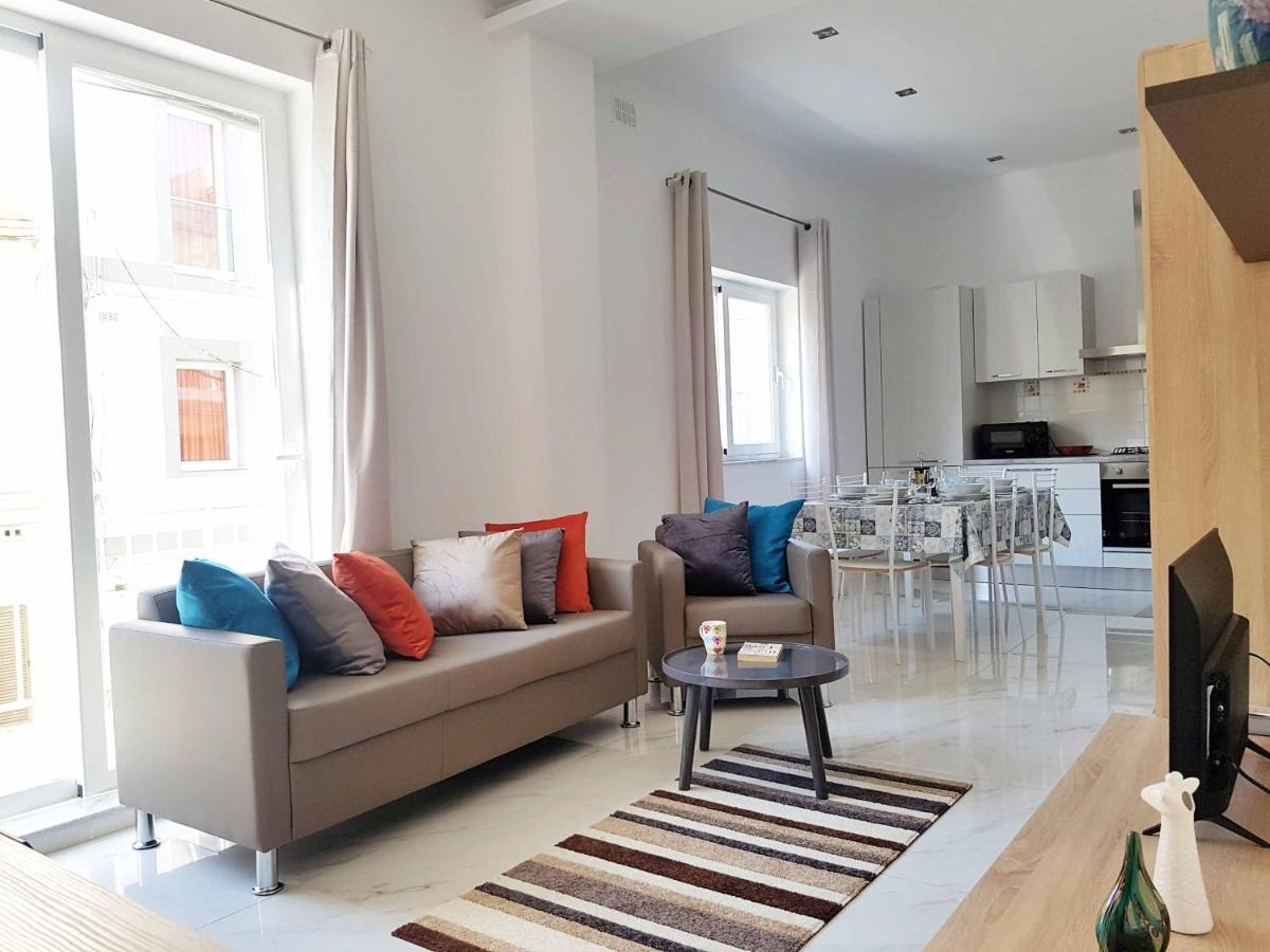 Ac1- Prime Location 3 Bedroom Apt In St.Julian'S San Ġiljan Buitenkant foto
